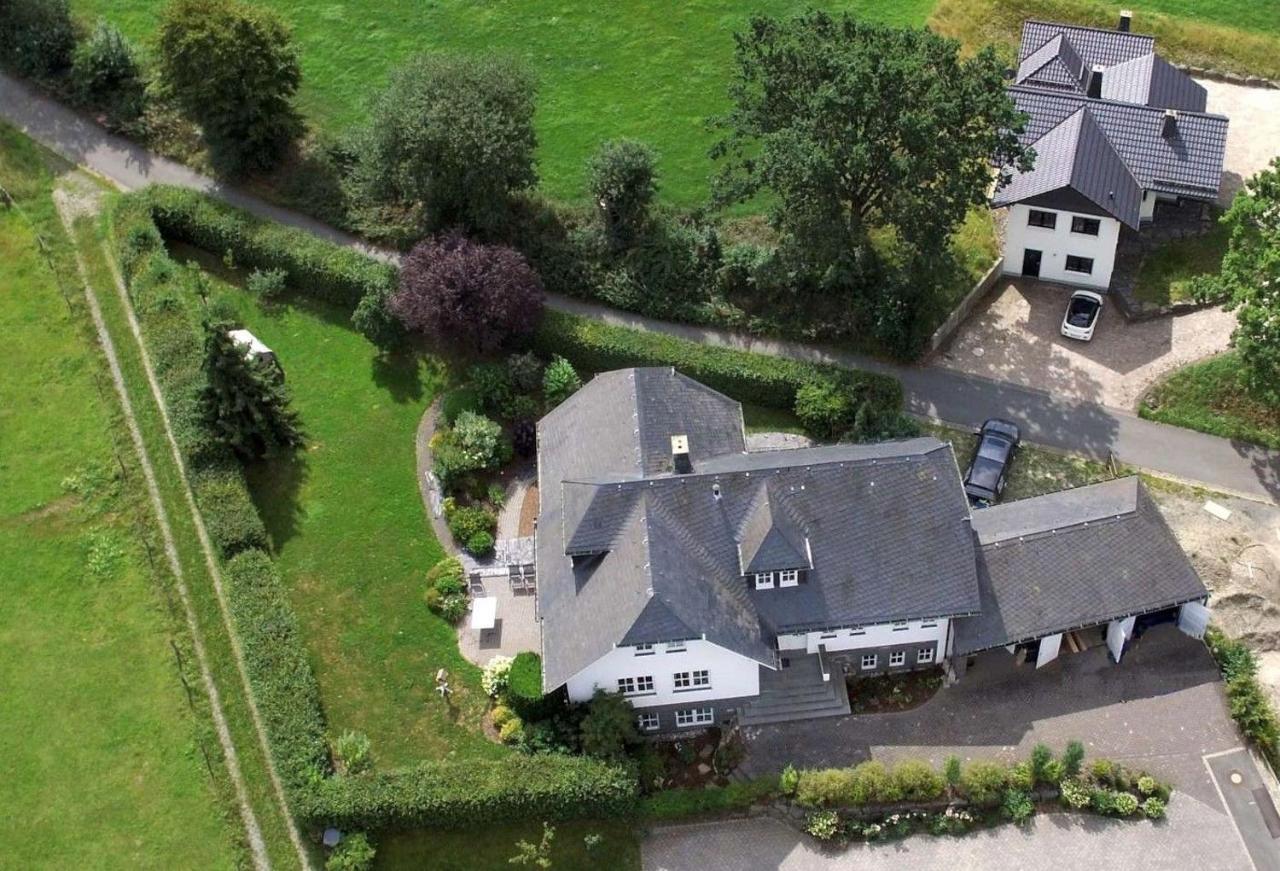 Villa Vahl Schmallenberg Exteriör bild