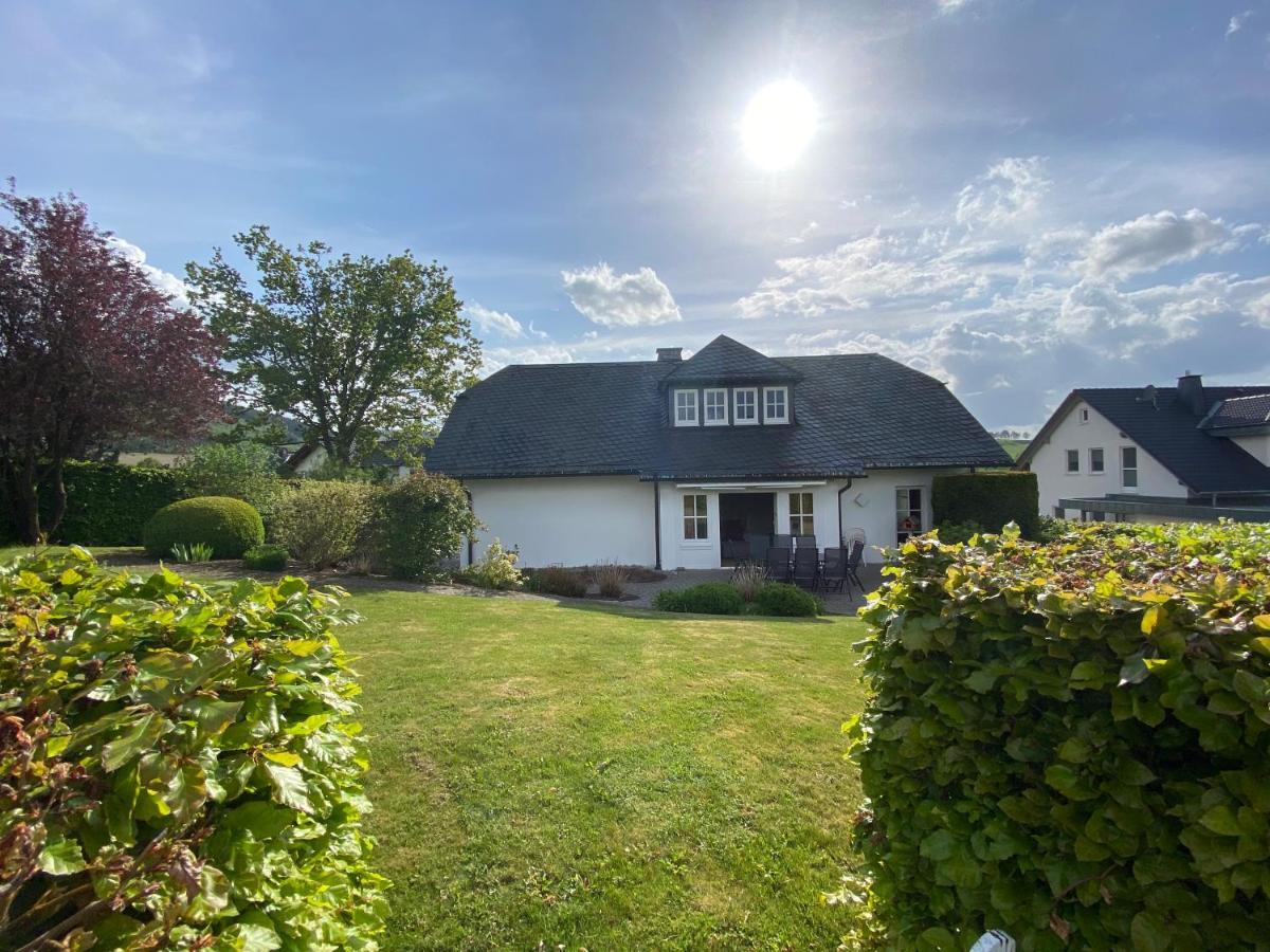 Villa Vahl Schmallenberg Exteriör bild